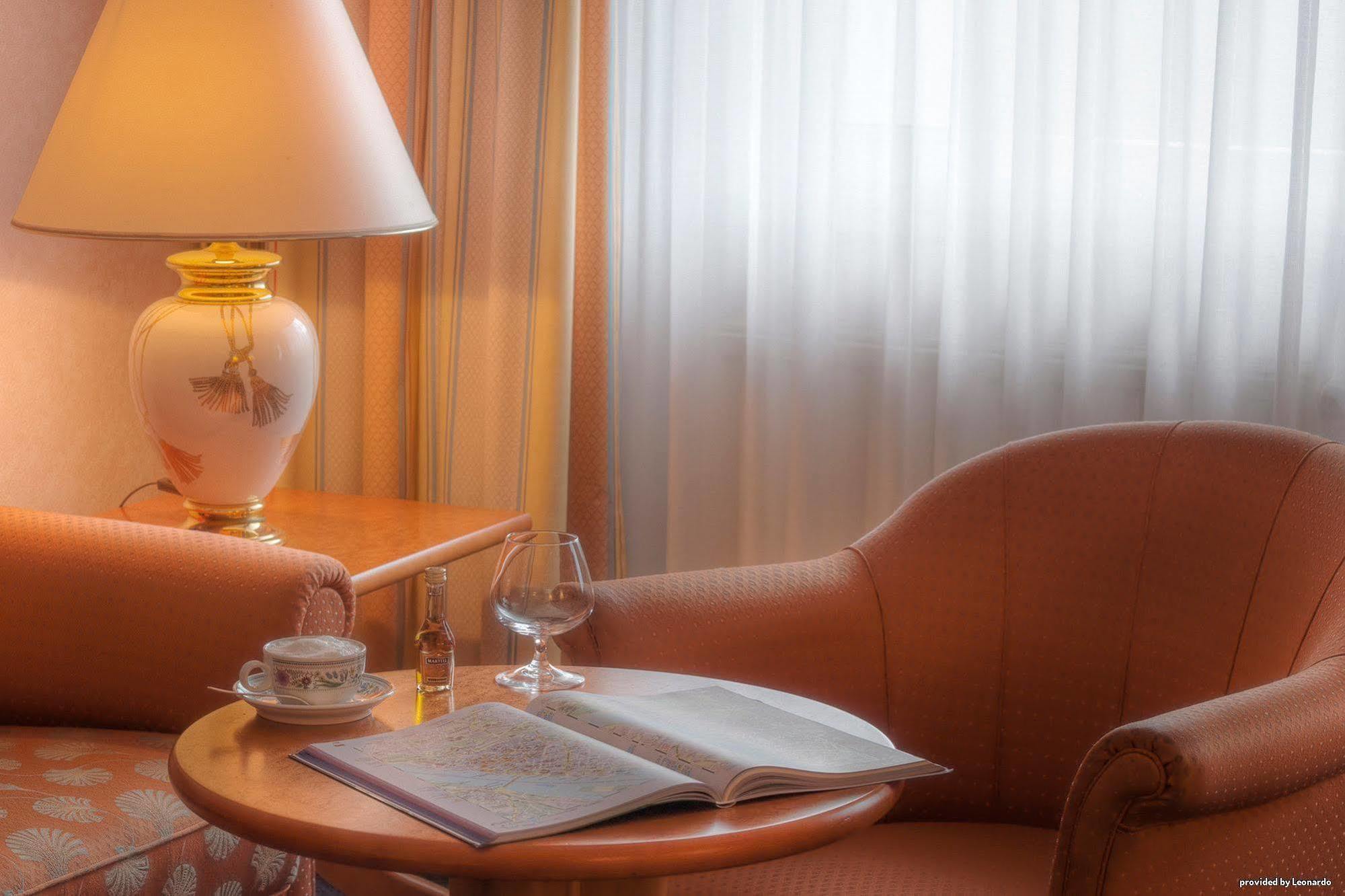 Hotel Ambassador Bosten